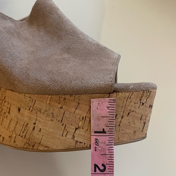 Suede Blush Platform Sandals Size 11 - Picture 7 of 8